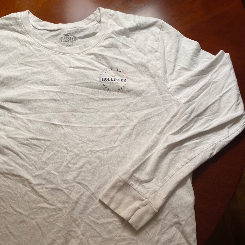 Women’s hollister size small long sleeve shirt